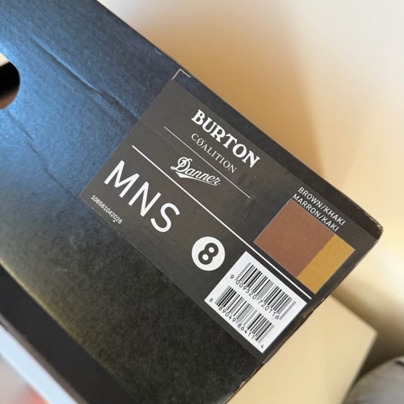 Burton x Danner snowboard boots sz8 (new in box) - Picture 2 of 2